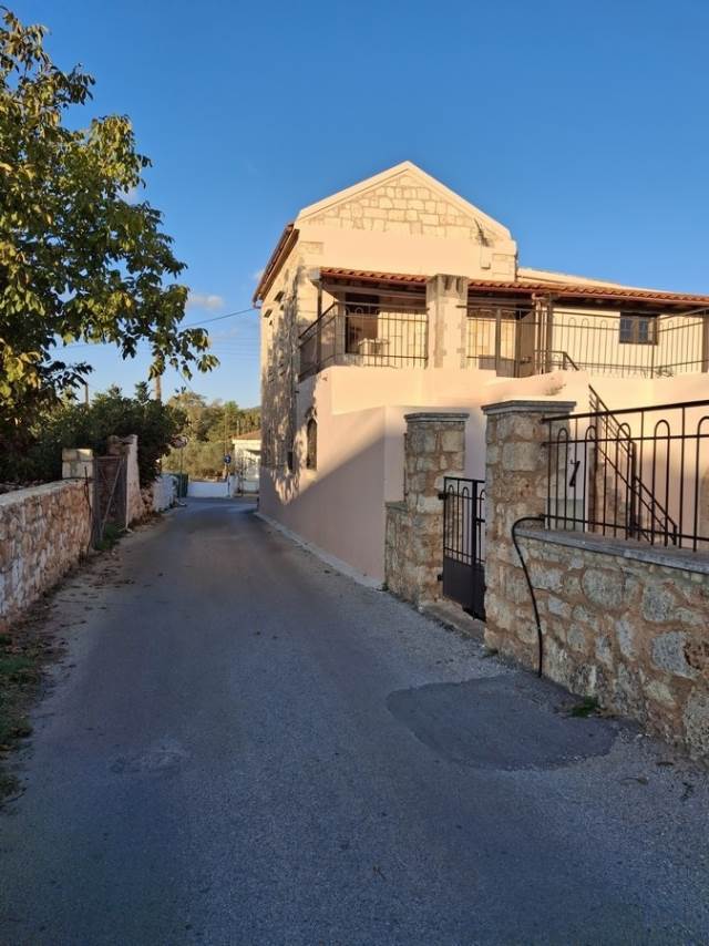 (Προς Ενοικίαση) Κατοικία Μονοκατοικία || Ν. Χανίων/Ακρωτήρι - 189 τ.μ, 3 Υ/Δ, 750€ 