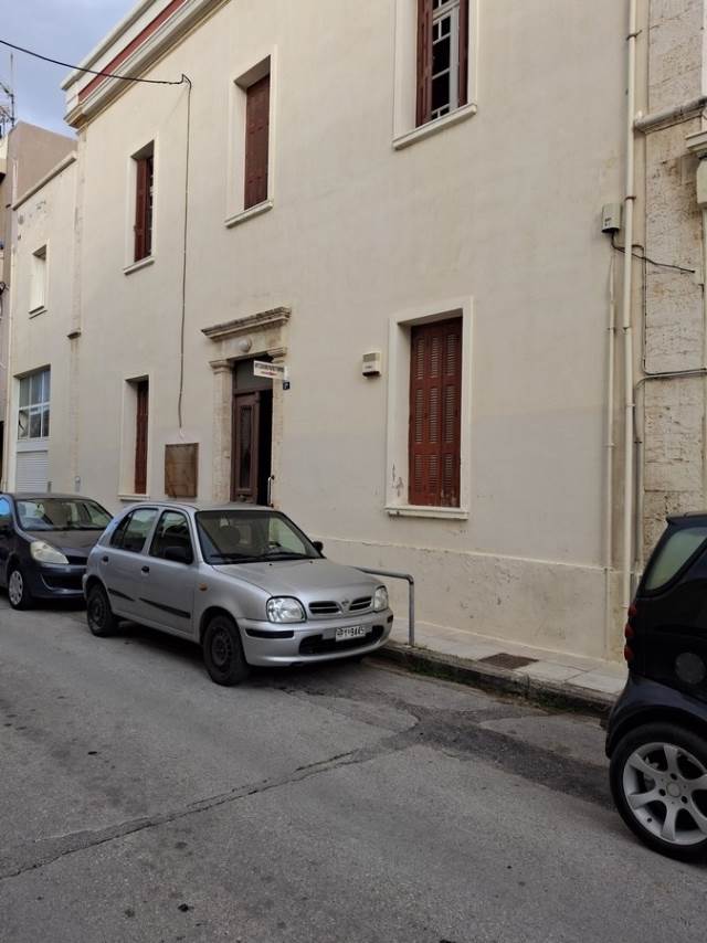 (For Rent) Commercial Office || Chania/Chania - 152 Sq.m, 800€ 