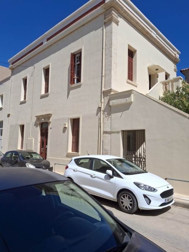 (For Rent) Commercial Office || Chania/Chania - 170 Sq.m, 1.900€ 