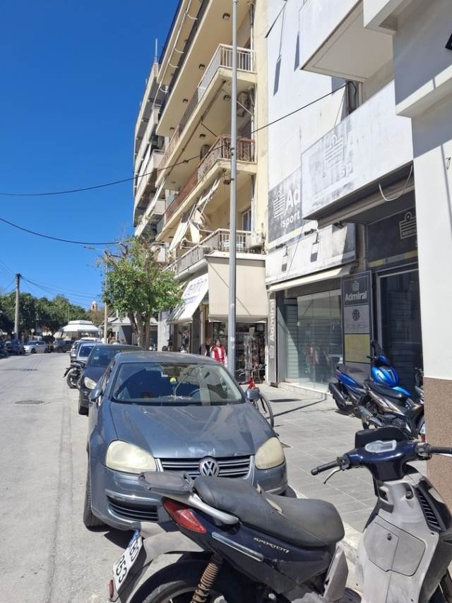 (Προς Ενοικίαση) Επαγγελματικός Χώρος Κατάστημα || Ν. Χανίων/Χανιά - 164 τ.μ, 2.300€ 