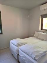slide1 thumbnail